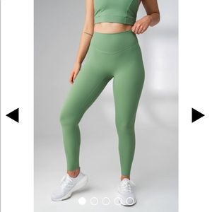 Balance Athletica Cloud Pant